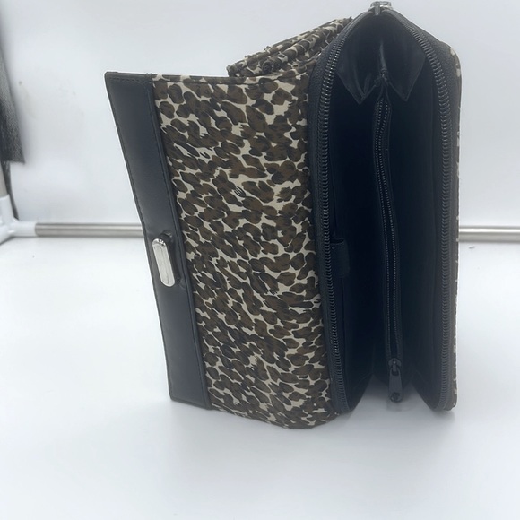 Animal Print Nylon Fabric Wallet - Picture 4 of 4
